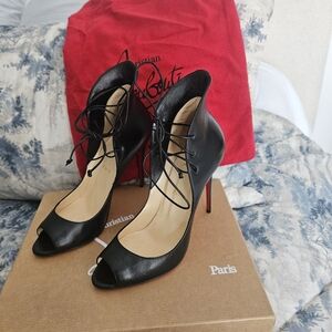 Christian Louboutin 100 mm black leather shoes